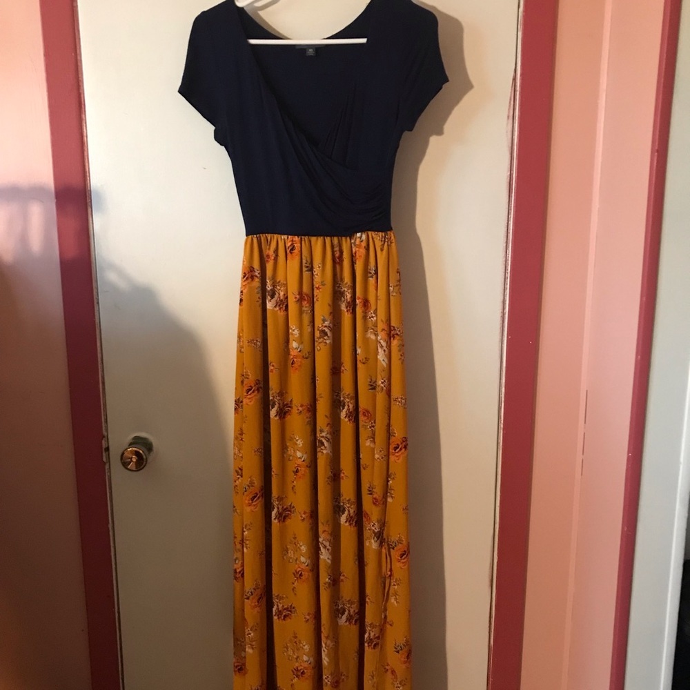 Elegant Floral Maxi Dress in Navy and Mustard